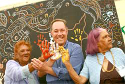 Elders Linda Vidler and Dulcie Nicholls with the Premier, Morris Iemma at the signing of the ILUAs.