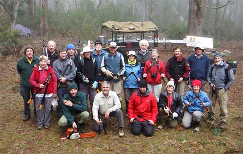 Styles Creek Volunteers - Shoalhaven Bushwalkers, The Canberra Bushwalking Club and NSW National Parks and Wildlife Service (NPWS) staff