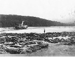 photo: Aground. Courtesy: Mitchell Library/State Library of New South Wales.