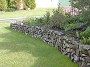Bushrock wall in garden