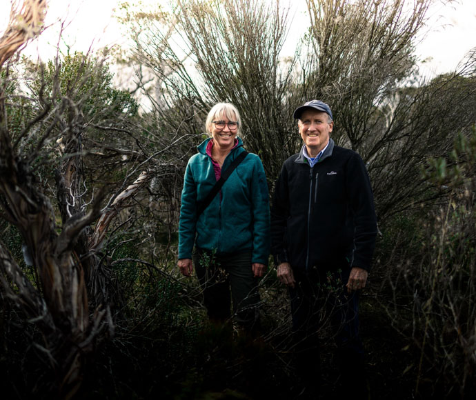 SOS Threatened Species experts Gen Wright and John Briggs.