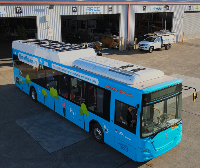 Hydrogen-powered electric bus