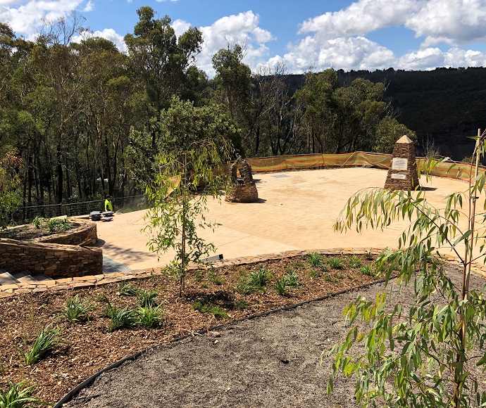 Viewing area above improved Govetts Leap lookout – awaiting turf and lookout balustrade.