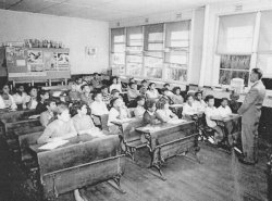 Students at Burnt Bridge Station School (National Archives of Australia)