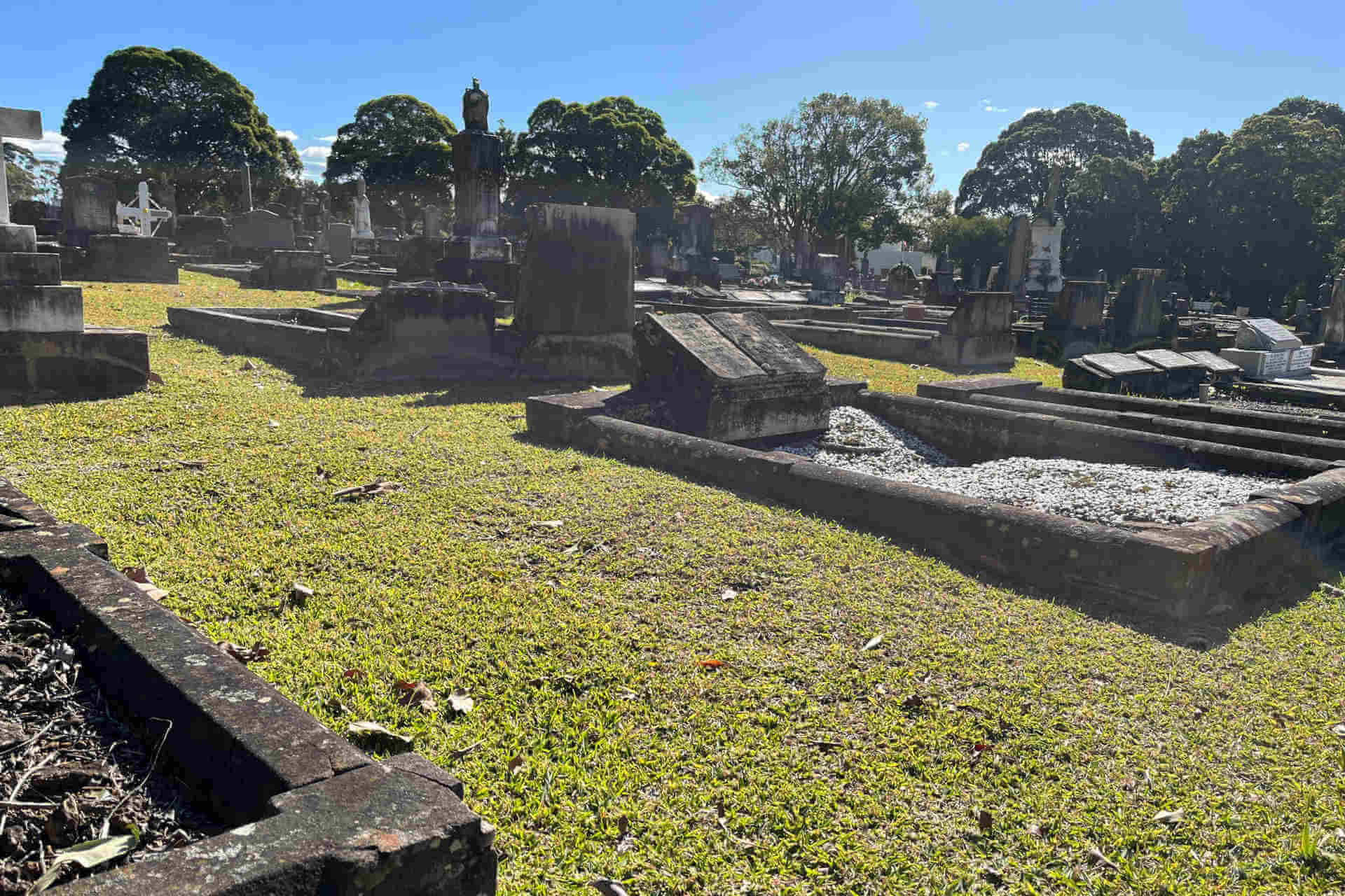 An image of Nemesis mass grave in Woronora Memorial Park