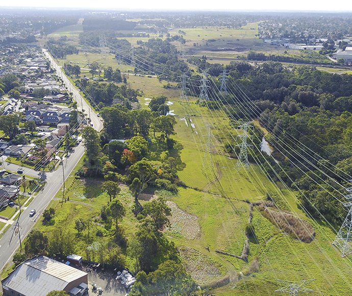Ropes Creek Corridor. Oxley Park, north of Great Western Highway, showing power lines